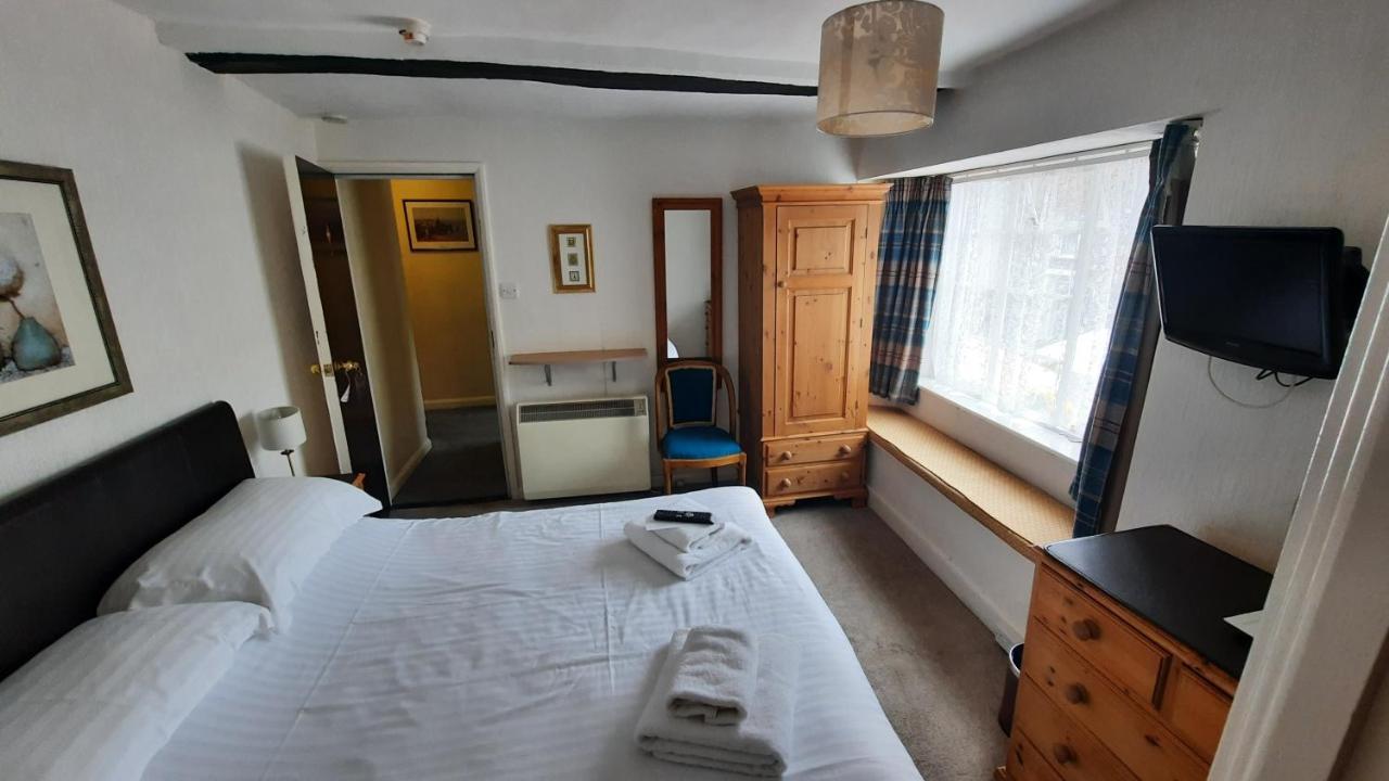 Kings Arms Hotel 호크셰드 외부 사진