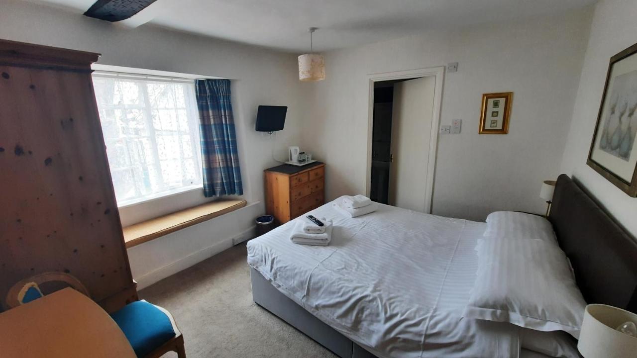 Kings Arms Hotel 호크셰드 외부 사진